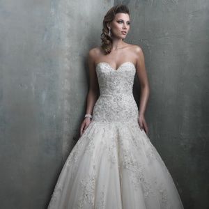 ALLURE COUTURE BRIDAL C301 SIZE 14 IVORY/SILVER/GOLD